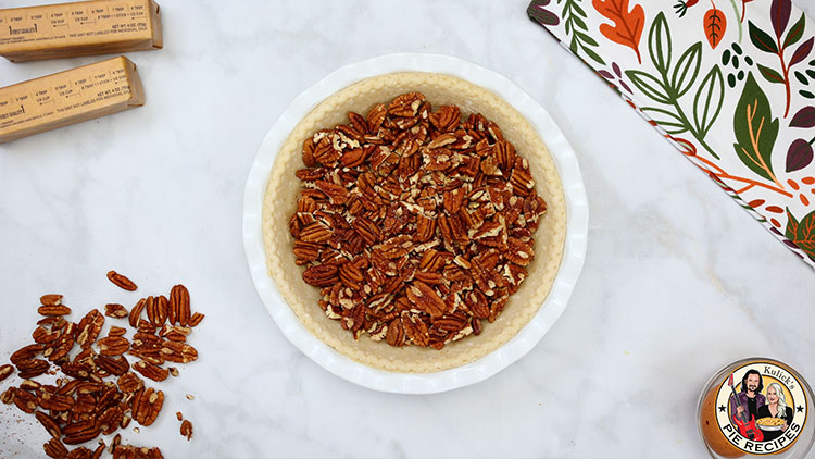 How do you keep pecan pie from seeping through